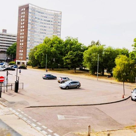 Urban Stylish Apartment - Southend Stays Exteriör bild